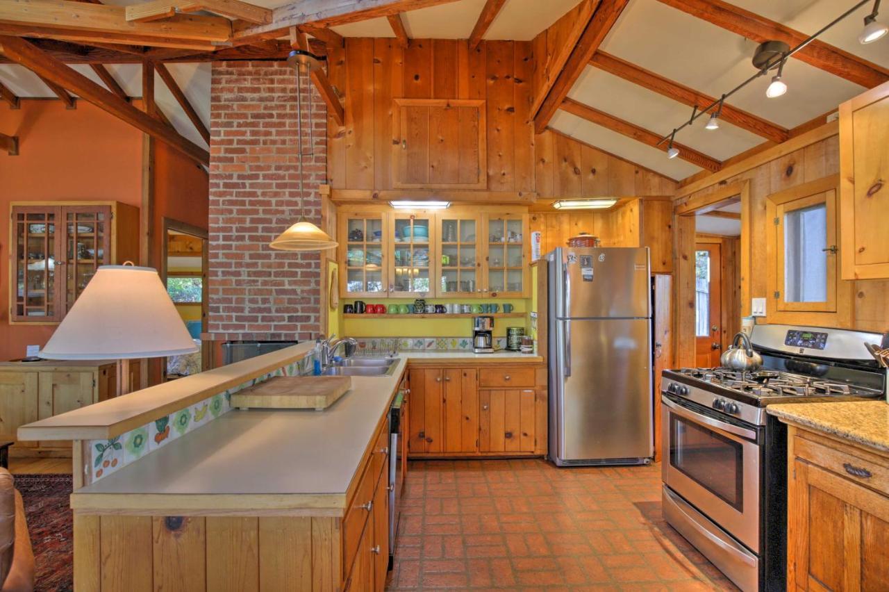 Hillside Home With Deck And Views Of Tomales Bay! 因弗内斯 外观 照片